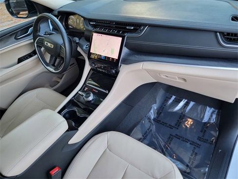 Certified 2021 Jeep Grand Cherokee L Limited image 26