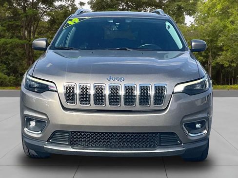 Used 2019 Jeep Cherokee Limited image 3