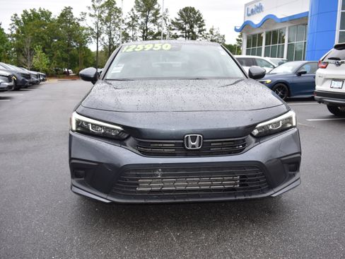 Certified 2024 Honda Civic EX image 3