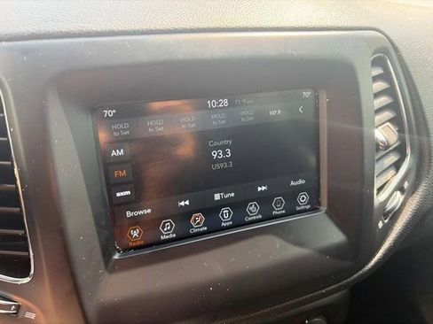 Used 2020 Jeep Compass Latitude w/ Cold Weather Group AWD/4WD image 21