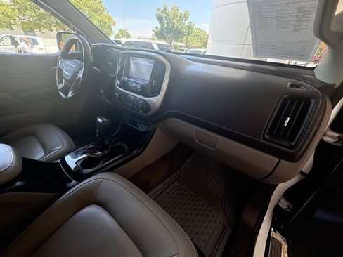 Certified 2018 GMC Canyon SLT w/ Driver Alert Package RWD image 29