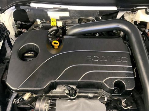 Used 2025 Chevrolet Equinox LT FWD image 30