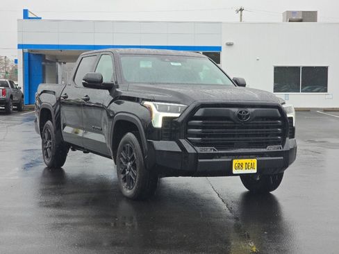 New 2026 Toyota Tundra Limited image 2
