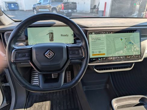 Used 2023 Rivian R1S Adventure AWD/4WD image 3