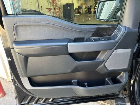 Used 2021 Ford F150 Lariat AWD/4WD image 3