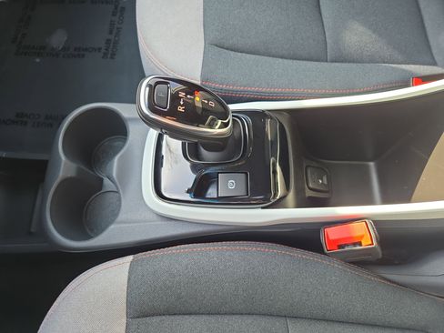 Used 2021 Chevrolet Bolt LT image 19