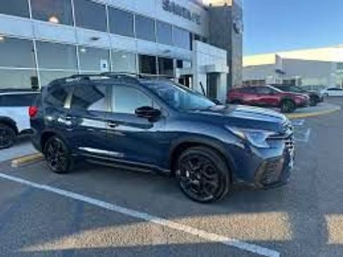 Used 2025 Subaru Outback Onyx Edition AWD/4WD image 12