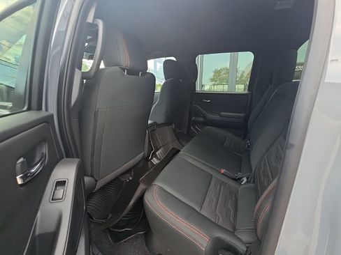 Used 2023 Nissan Frontier PRO-4X w/ Pro Convenience Package AWD/4WD image 11