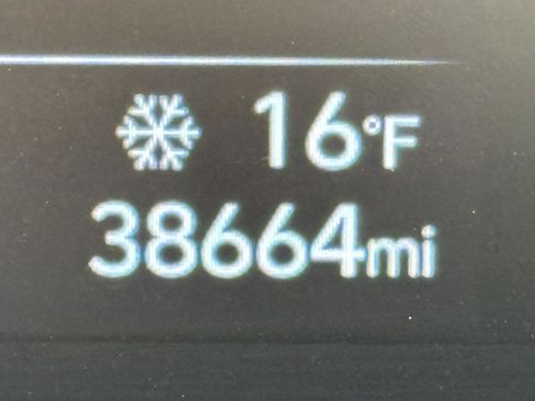 Certified 2023 Hyundai Venue SEL image 13