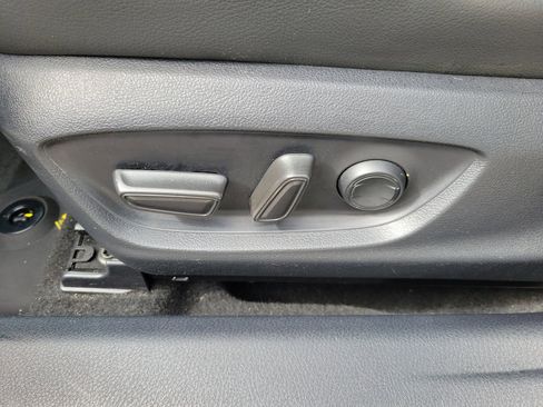 Used 2023 Toyota Camry XSE image 17