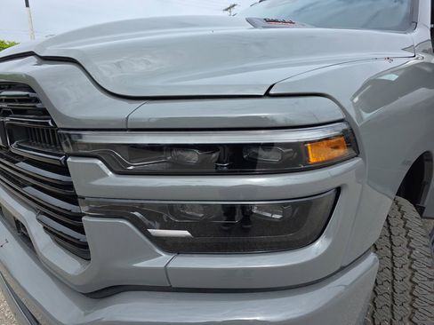 New 2026 RAM 2500 Laramie AWD/4WD image 31