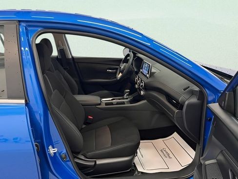 Used 2025 Nissan Sentra SV FWD image 10