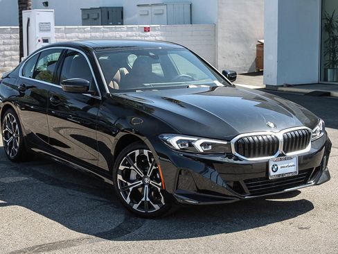 Used 2026 BMW 330i Sedan w/ Convenience Package RWD image 27