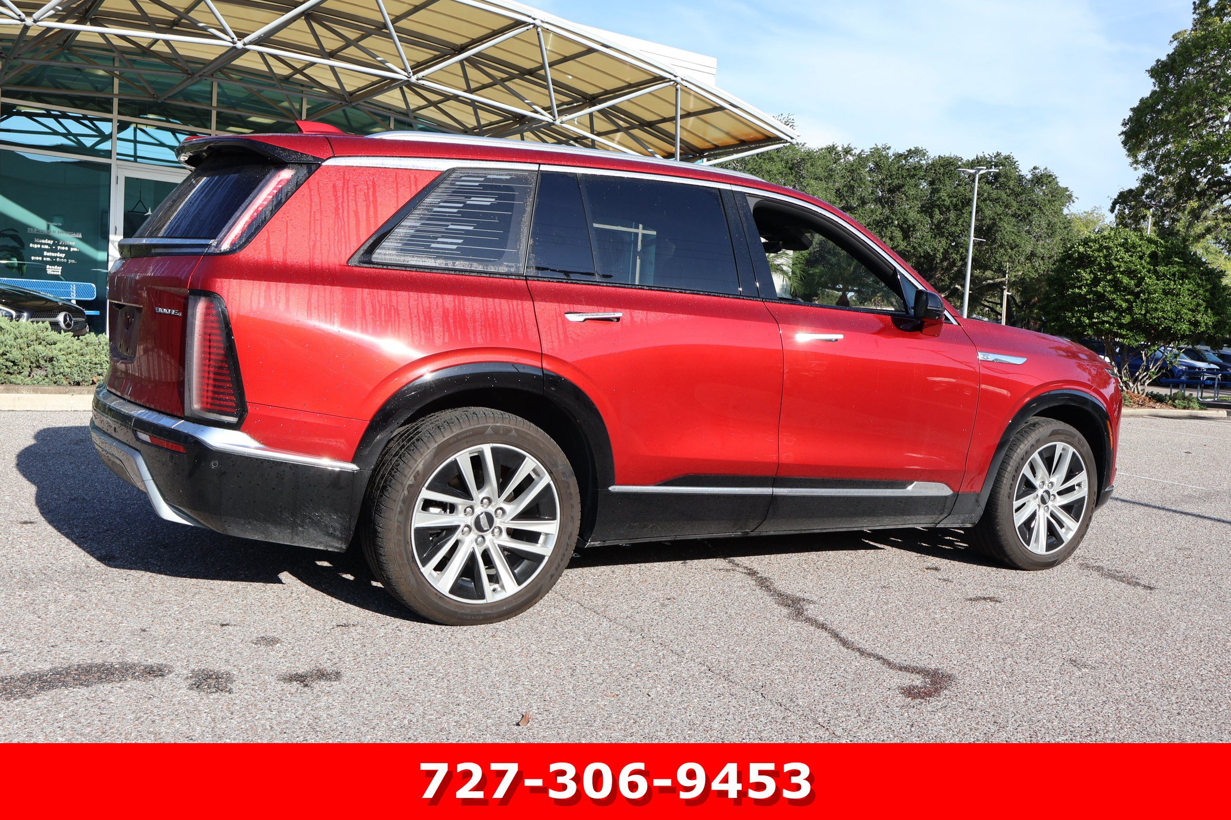 Used 2026 Cadillac Vistiq Luxury AWD/4WD image 10