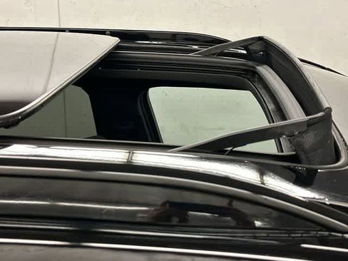 Used 2023 Chevrolet Blazer RS w/ Enhanced Convenience Package image 6