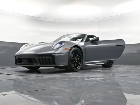 New 2026 Porsche 911 Targa 4 GTS image 41