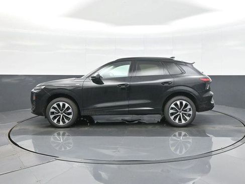 New 2026 Audi Q3 quattro 2.0T AWD/4WD image 4