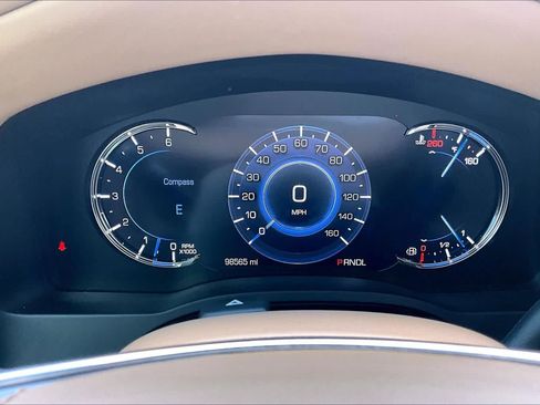 Used 2020 Cadillac Escalade Platinum AWD/4WD image 26