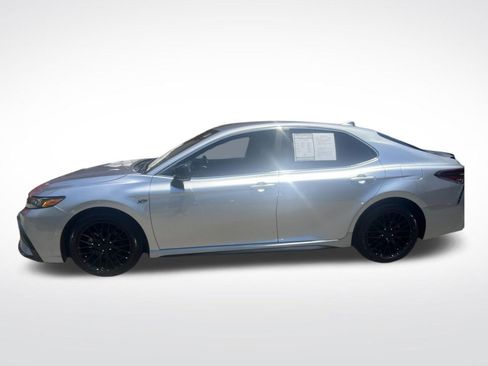 Used 2024 Toyota Camry SE FWD image 2