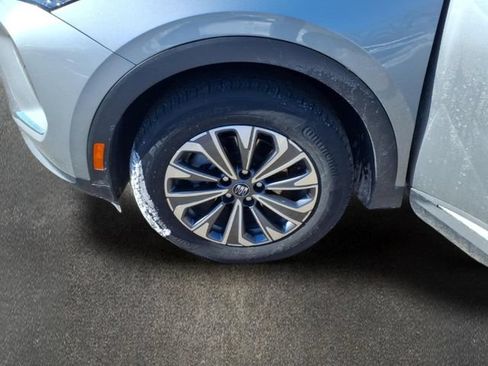 Used 2025 Buick Envision Preferred AWD/4WD image 20