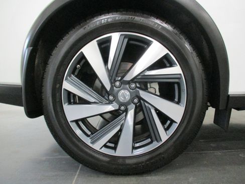 Used 2015 Nissan Murano Platinum w/ Platinum Technology Package image 28