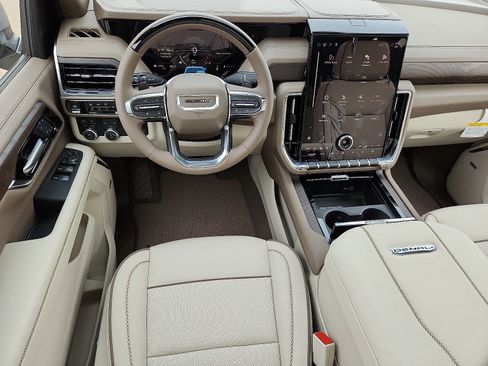 New 2026 GMC Yukon Denali w/ Denali Reserve Package image 8