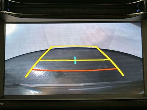 Used 2017 Toyota RAV4 SE image 17