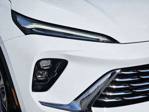 Used 2024 Buick Envision Preferred image 8