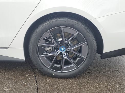 Certified 2023 BMW i4 eDrive40 w/ Premium Package image 27