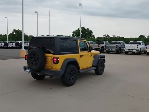 Used 2018 Jeep Wrangler Sport AWD/4WD image 8