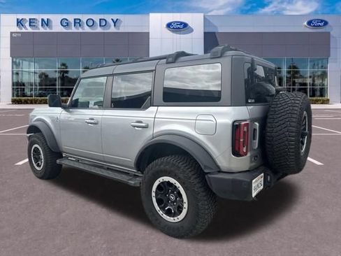 Used 2023 Ford Bronco Outer Banks w/ Sasquatch Package AWD/4WD image 6