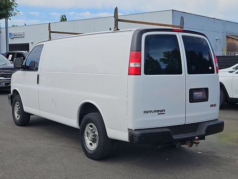Used 2016 GMC Savana 2500 RWD image 5