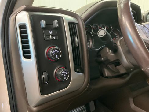 Used 2015 GMC Sierra 1500 SLT w/ SLT Crew Cab Value Package AWD/4WD image 12