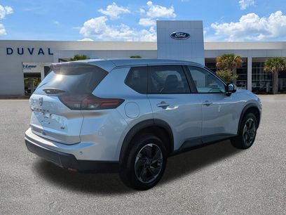 Used 2024 Nissan Rogue SV