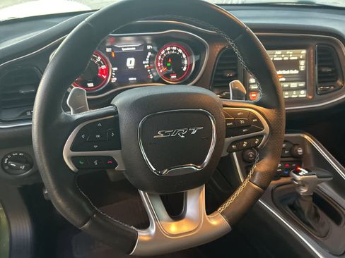 Used 2018 Dodge Challenger SRT w/ Technology Group image 40