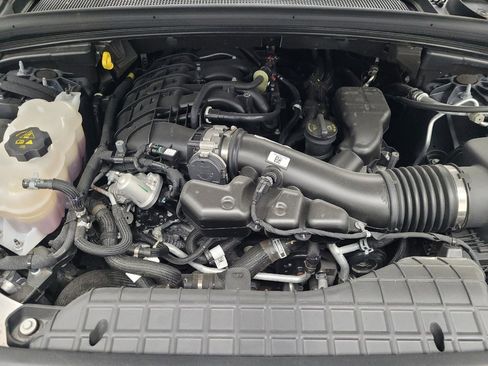 Used 2023 Jeep Grand Cherokee Laredo image 30