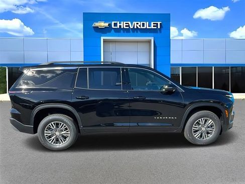 New 2026 Chevrolet Traverse LT w/ LPO, Floor Liner Package FWD image 2