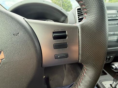 Used 2011 Nissan Frontier PRO-4X w/ Pro-4x Luxury Pkg AWD/4WD image 24