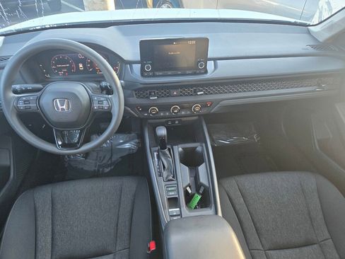 Certified 2023 Honda Accord EX image 10
