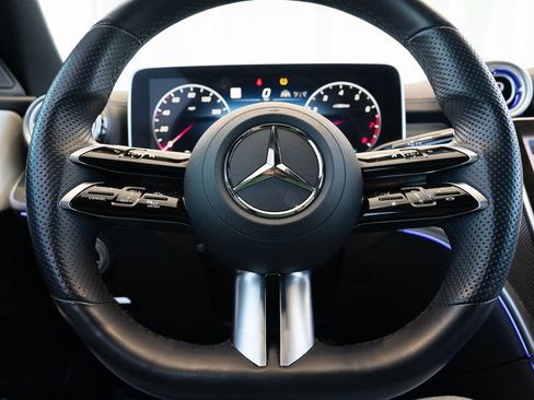 Used 2022 Mercedes-Benz C 300 4MATIC Sedan image 25