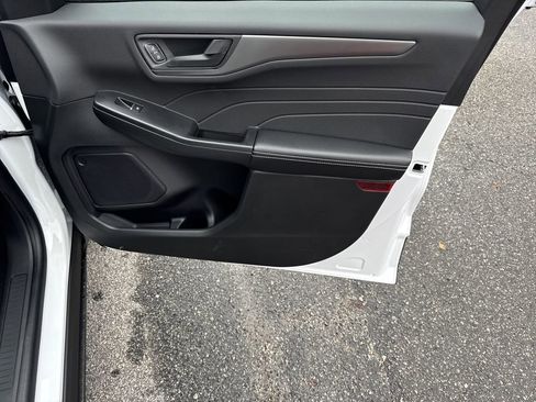 New 2026 Ford Escape Active image 14