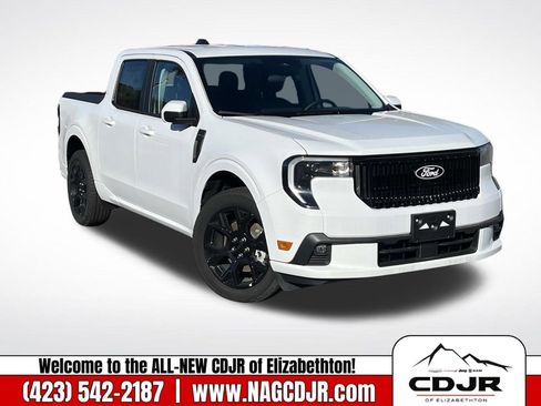 Used 2025 Ford Maverick Lobo image 1