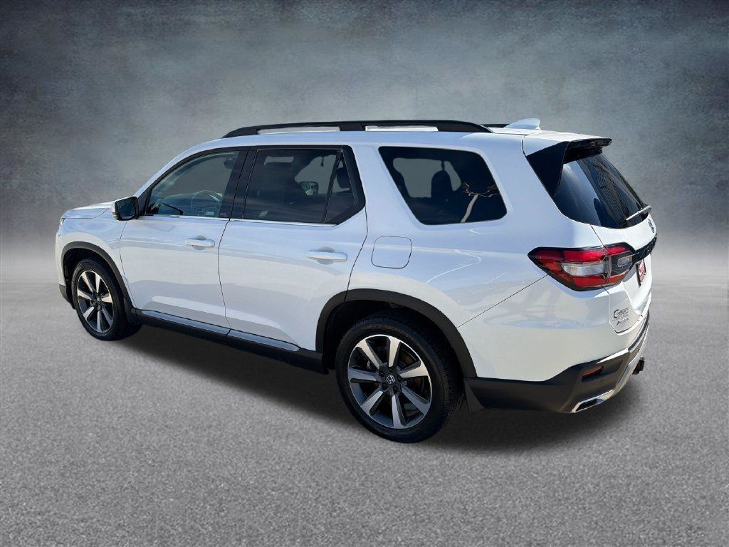 Certified 2023 Honda Pilot Elite image 4