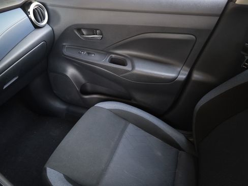 Used 2024 Nissan Versa SV FWD image 11