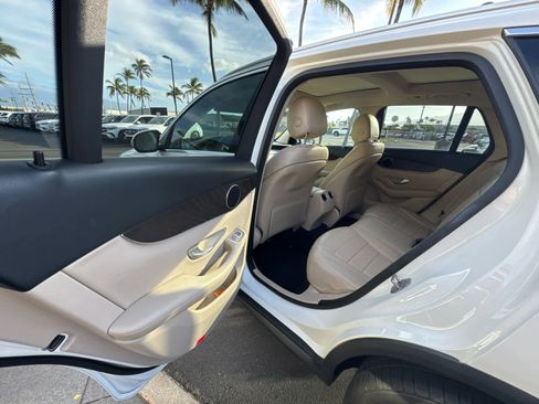 Used 2020 Mercedes-Benz GLC 300 GLC 300 image 22