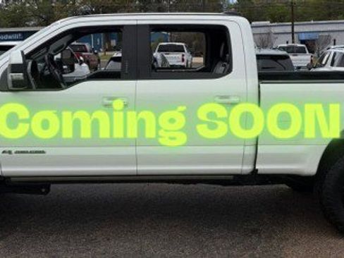 Used 2020 Ford F350 Lariat w/ Lariat Ultimate Package image 3