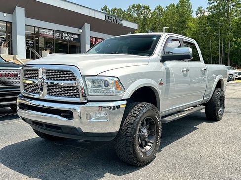 Used 2014 RAM 2500 Laramie AWD/4WD image 1