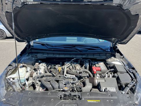 Used 2025 Nissan Altima 2.5 SV image 33