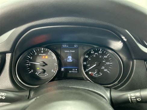 Used 2018 Nissan Rogue S image 13