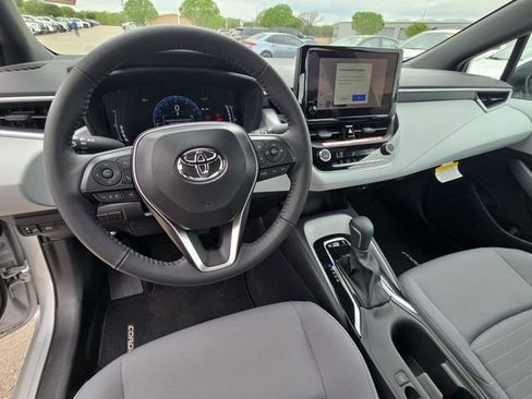 Used 2026 Toyota Corolla SE image 16